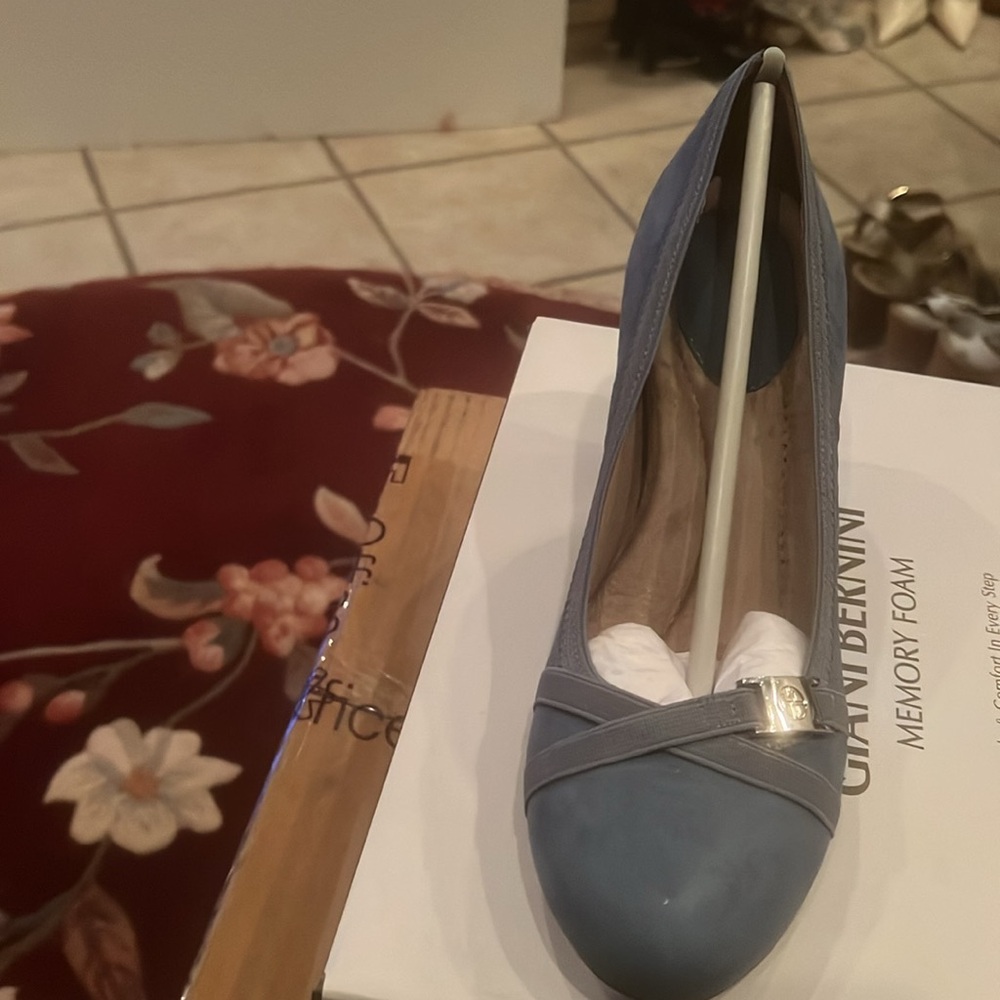 Gianni Bernini Memory Foam Pumps in Violetta Blue Vintage Jean Sz 8 NEW - Picture 6 of 17